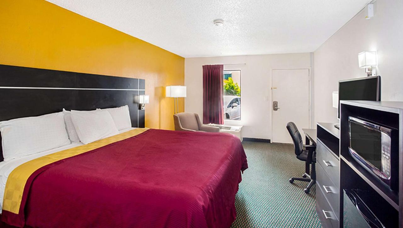 Magnuson Hotel Bradenton Exteriér fotografie